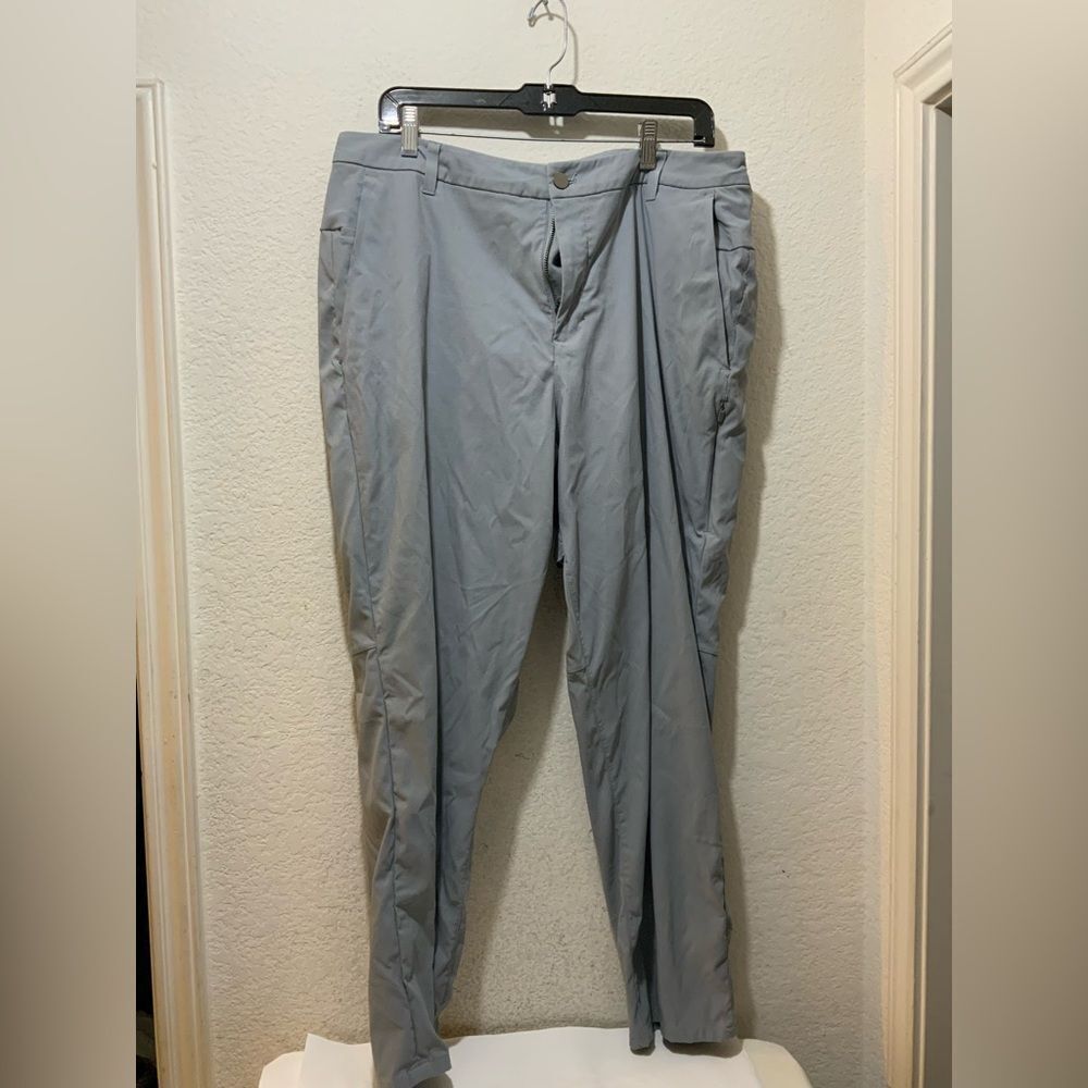 Lululemon Flat Front Chino Commission Pant. Medium Gray, Men's Size 36
